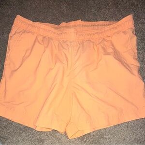⚡️PFG Columbia orange shorts, size XL⚡️